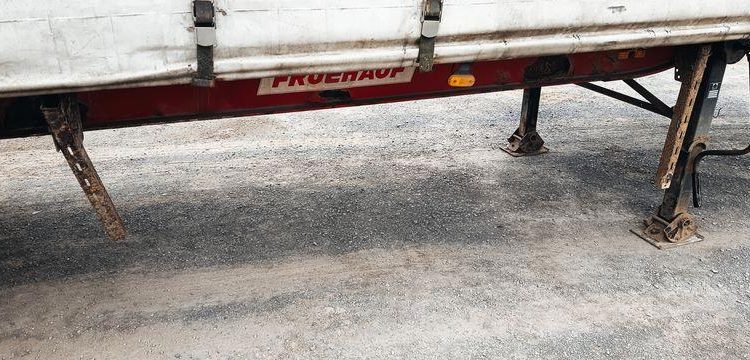 FRUEHAUF SREM PAROIS LATERALES SOUPLES COULISSANTES 13M 3 ESSIEUX SUSPENSIONS AIR  AR-261-NZ
