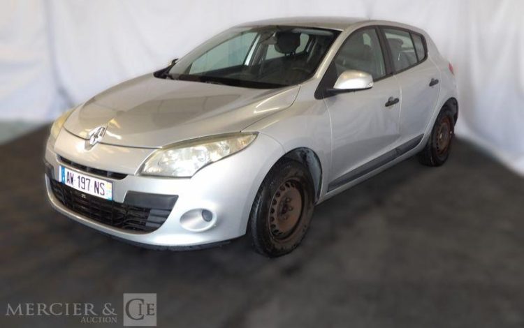 RENAULT MEGANE 1,5 DCI 85CH AUTHENTIQUE  AW-197-NS