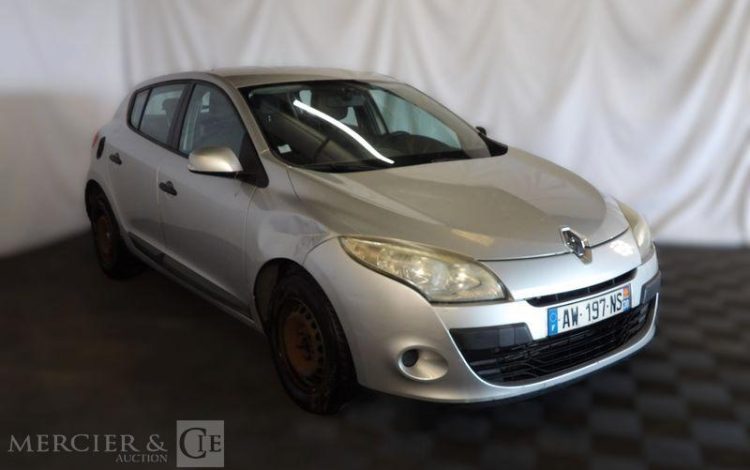 RENAULT MEGANE 1,5 DCI 85CH AUTHENTIQUE  AW-197-NS