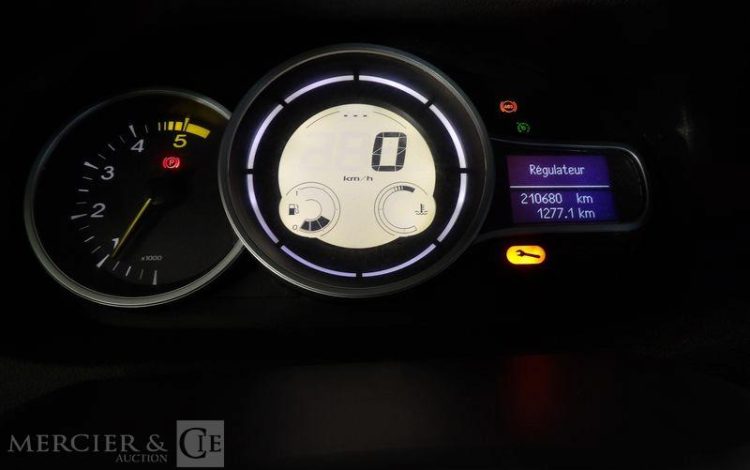 RENAULT MEGANE 1,5 DCI 85CH AUTHENTIQUE  AW-197-NS