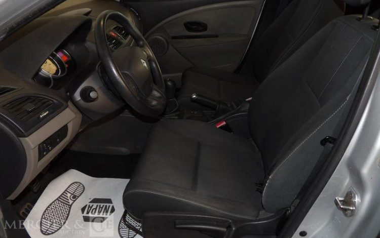RENAULT MEGANE 1,5 DCI 85CH AUTHENTIQUE  AW-197-NS