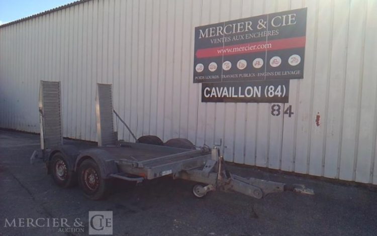 HUBIERE REMORQUE PORTE ENGIN 2T  BJ-934-AD