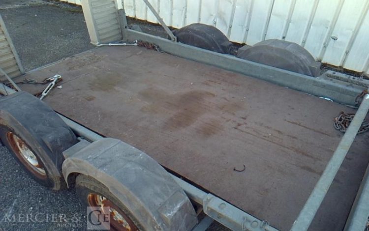 HUBIERE REMORQUE PORTE ENGIN 2T  BJ-934-AD