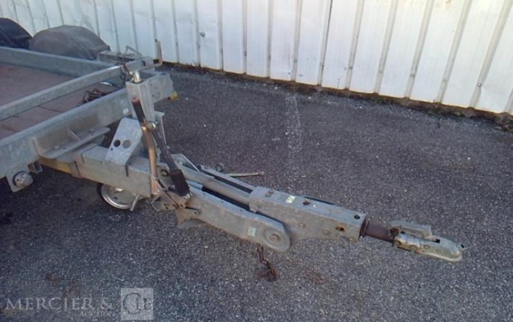 HUBIERE REMORQUE PORTE ENGIN 2T  BJ-934-AD