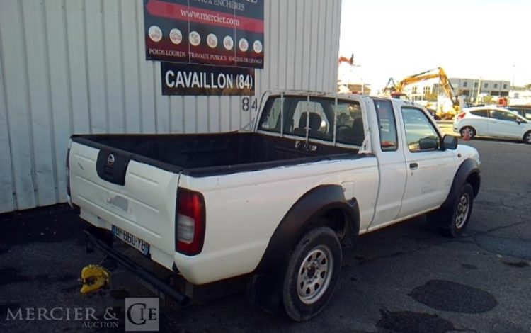 NISSAN NP300 PICK UP 3,5T  BP-660-YB