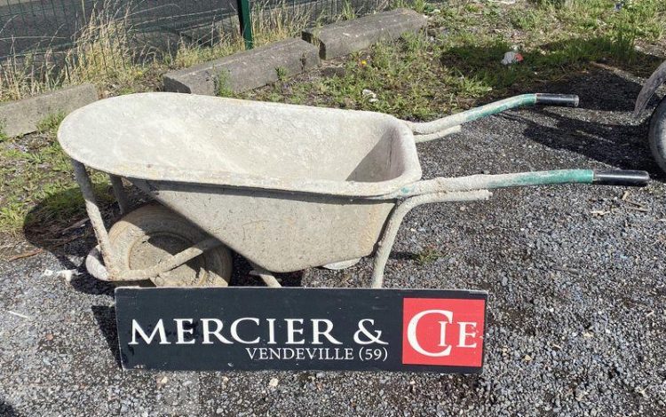 BROUETTE DE CHANTIER 90L – 1 ROUE  BT040