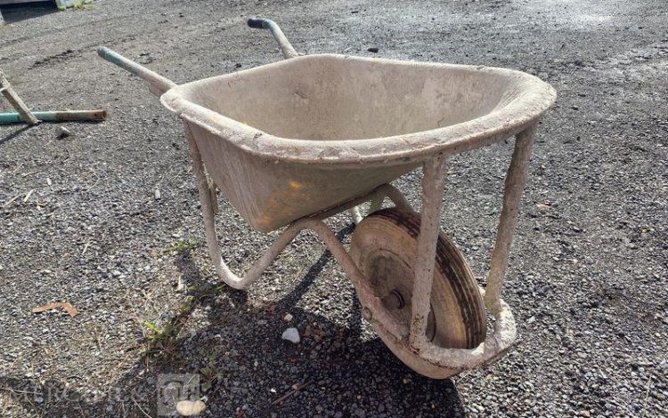 BROUETTE DE CHANTIER 90L – 1 ROUE  BT040