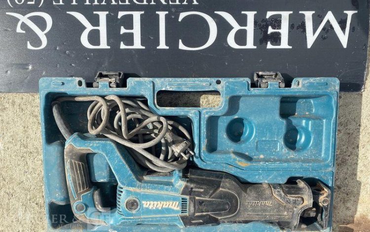 MAKITA SCIE SABRE JR3061T – 230V  BT080