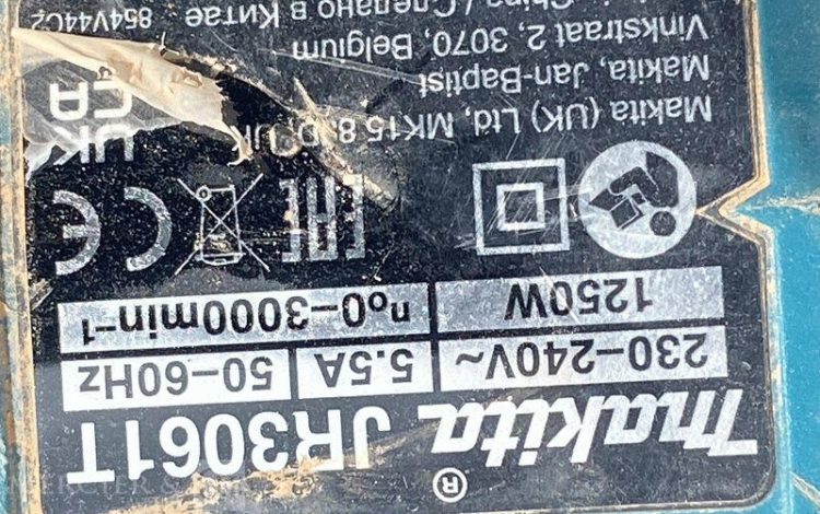 MAKITA SCIE SABRE JR3061T – 230V  BT080
