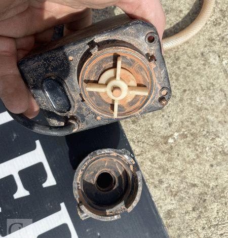 GOLZ POMPE A EAU AVEC PRISE – GOLZ / 230V  BT090