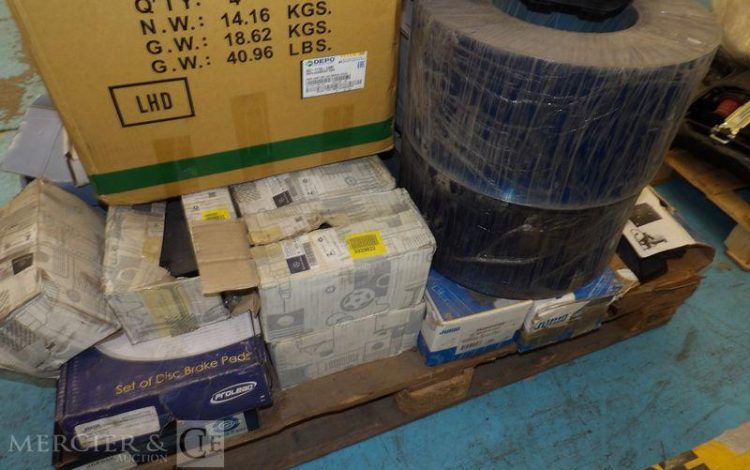 LOT DE 11 PALETTES DIVERS MATERIELS MECANIQUE POUR POIDS LOURDS  CAM3