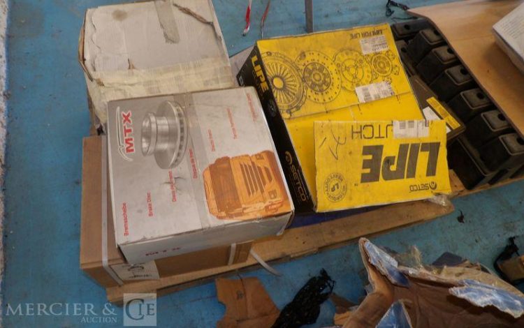 LOT DE 11 PALETTES DIVERS MATERIELS MECANIQUE POUR POIDS LOURDS  CAM3