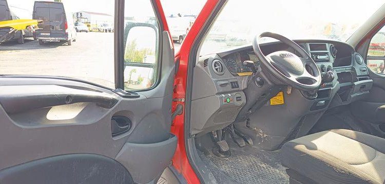 IVECO V35S11 AVEC NACELLE INF 15M  CB-682-TE