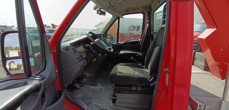 IVECO V35S11 AVEC NACELLE INF 15M  CB-682-TE