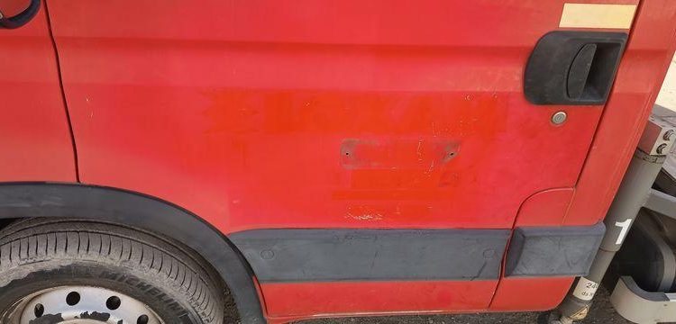 IVECO V35S11 AVEC NACELLE INF 15M  CB-682-TE