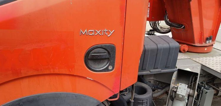 RENAULT MAXITY AVEC NACELLE MULTITEL MT222AZ 22M ROUGE CM-762-BD