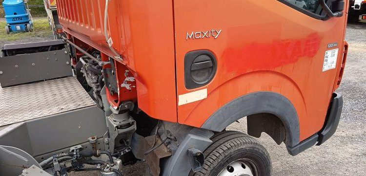 RENAULT MAXITY AVEC NACELLE MULTITEL MT222AZ 22M ROUGE CM-762-BD
