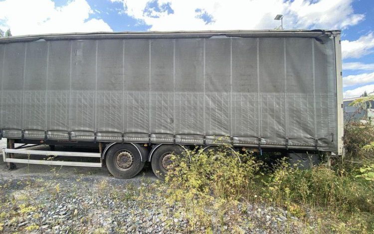 FRUEHAUF SEMI REMORQUE BACHEE – VENTE SUR DESIGNATION  CQ-736-MC