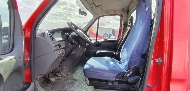 IVECO DAILY 35S11 AVEC NACELLE MULTITEL 160 ALU/DS – 16M – 2755 HEURES – 94713 KMS ROUGE CR-063-RT