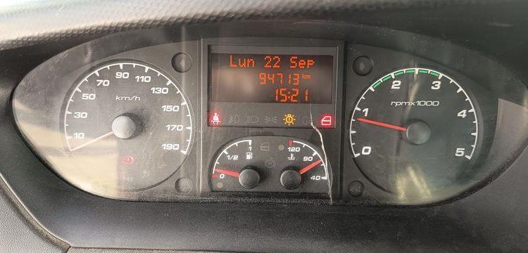 IVECO DAILY 35S11 AVEC NACELLE MULTITEL 160 ALU/DS – 16M – 2755 HEURES – 94713 KMS ROUGE CR-063-RT