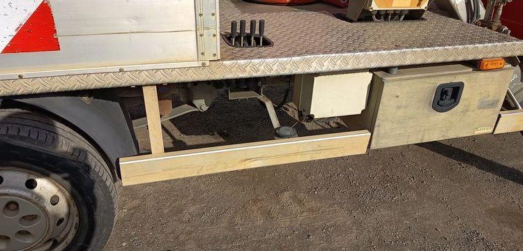 IVECO DAILY 35S11 AVEC NACELLE MULTITEL 160 ALU/DS – 16M – 2755 HEURES – 94713 KMS ROUGE CR-063-RT