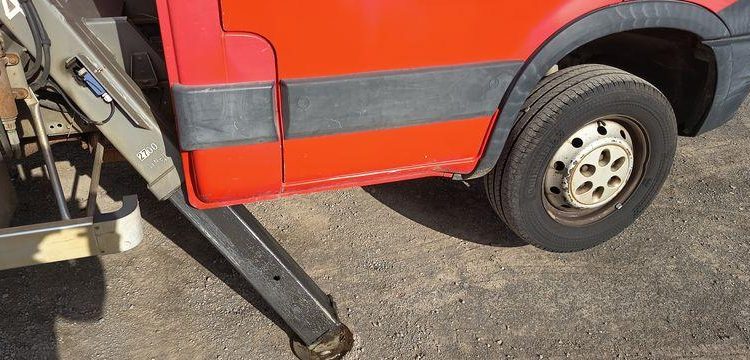 IVECO DAILY 35S11 AVEC NACELLE MULTITEL 160 ALU/DS – 16M – 2755 HEURES – 94713 KMS ROUGE CR-063-RT