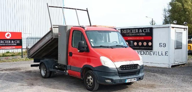 IVECO 35C13 BENNE SIMPLE CABINE COFFRE  CV-890-PM