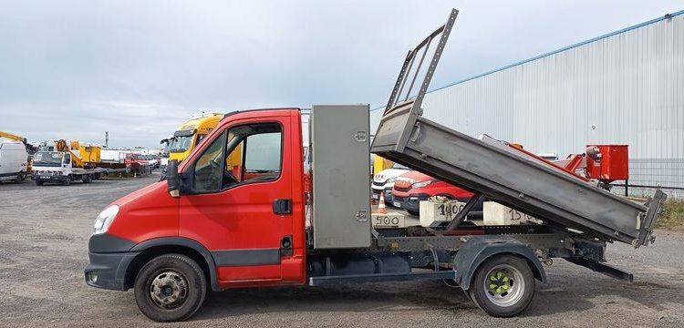 IVECO 35C13 BENNE SIMPLE CABINE COFFRE  CV-890-PM