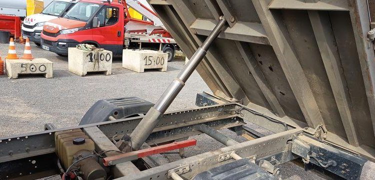 IVECO 35C13 BENNE SIMPLE CABINE COFFRE  CV-890-PM