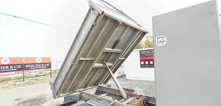 IVECO 35C13 BENNE SIMPLE CABINE COFFRE  CV-890-PM