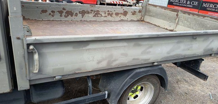 IVECO 35C13 BENNE SIMPLE CABINE COFFRE  CV-890-PM