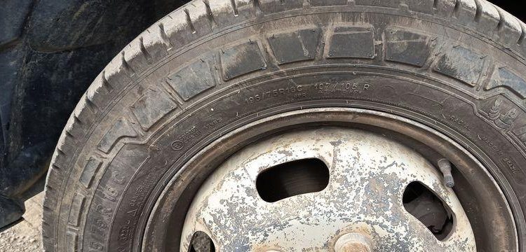IVECO 35C13 BENNE SIMPLE CABINE COFFRE  CV-890-PM
