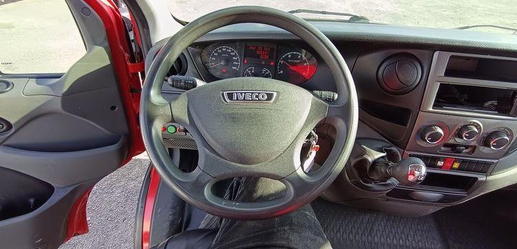 IVECO 35S  AVEC NACELLE 22M  CX-549-MC