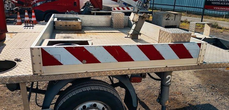 IVECO 35S  AVEC NACELLE 22M  CX-549-MC