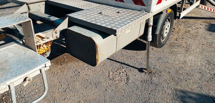 IVECO 35S  AVEC NACELLE 22M  CX-549-MC