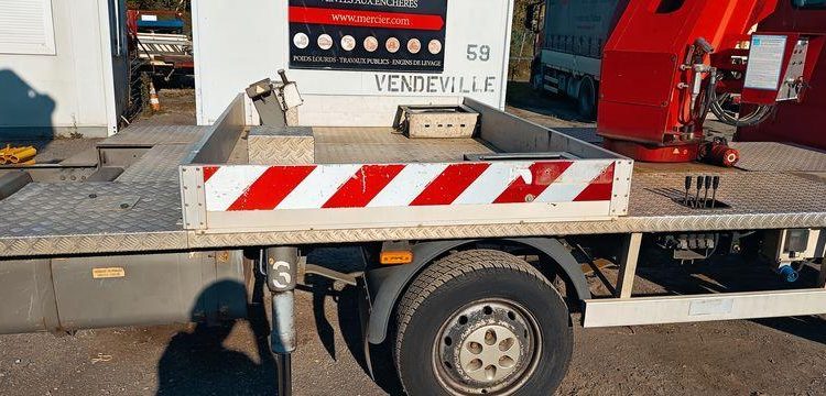 IVECO 35S  AVEC NACELLE 22M  CX-549-MC