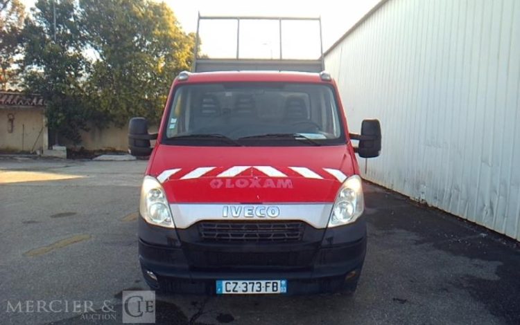 IVECO 35C BENNE SIMPLE CABINE COFFRE  CZ-373-FB