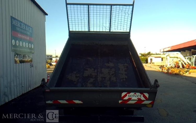 IVECO 35C BENNE SIMPLE CABINE COFFRE  CZ-373-FB