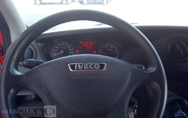 IVECO 35C BENNE SIMPLE CABINE COFFRE  CZ-373-FB