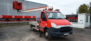 IVECO DAILY 35S11 AVEC NACELLE MULTITEL 160 ALU/DS 16M – 5537 HEURES – 131066 KMS ROUGE DA-510-PB