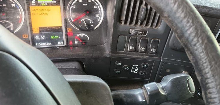 SCANIA R440 EQUIPE HYDRAULIQUE  DE-821-TX