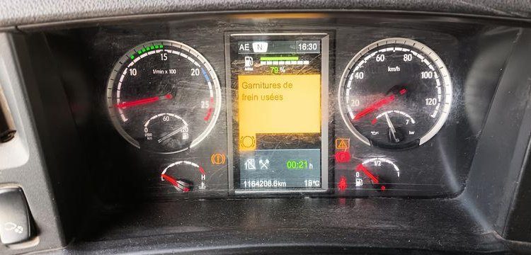 SCANIA R440 EQUIPE HYDRAULIQUE  DE-821-TX