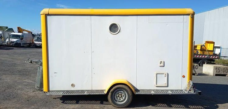CNSE ABRIS CHANTIER 9M2 ISOLE + WC  DF-052-BM