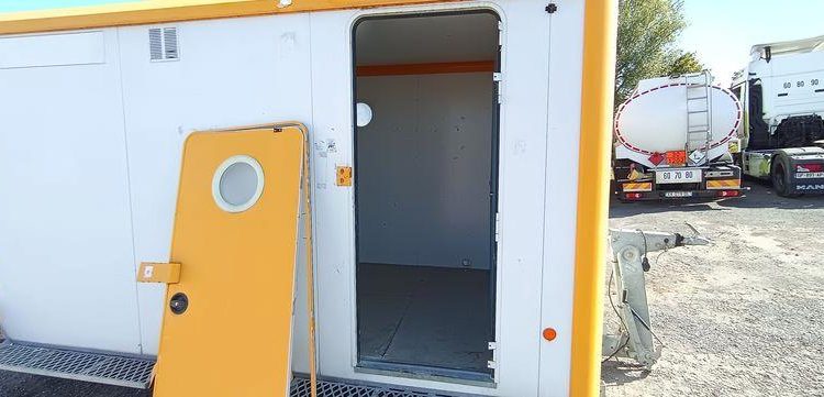 CNSE ABRIS CHANTIER 9M2 ISOLE + WC  DF-052-BM