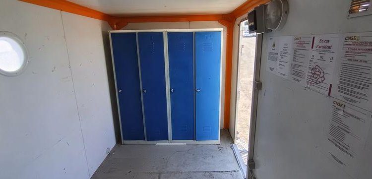 CNSE ABRIS CHANTIER 9M2 ISOLE + WC  DF-052-BM