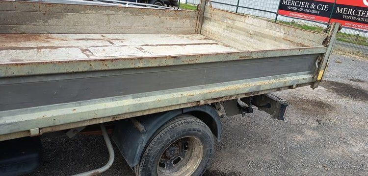 IVECO 35C13 BENNE SIMPLE CABINE COFFRE  DG-007-CN