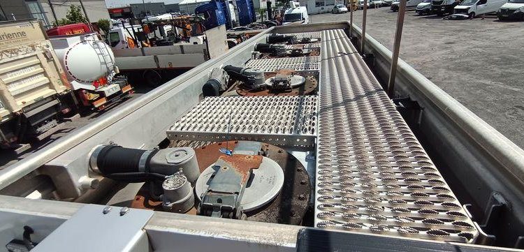 RENAULT MIDLUM 270 DXI CITERNE ,18 HEAVY 13000L PTAC 19 TONNES – DIESEL – 227470 KMS BLANC DH-024-QF