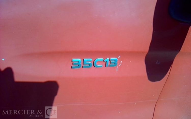 IVECO 35C13 BENNE  SIMPLE CABINE COFFRE ROUGE DH-651-QF