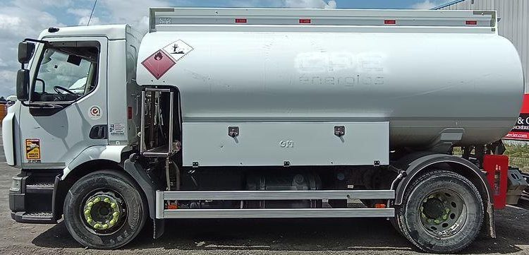 RENAULT MIDLUM 270 DXI CITERNE ,18 HEAVY  13000L – PTAC 19 TONNES – DIESEL -234400 KMS BLANC DH-849-KB
