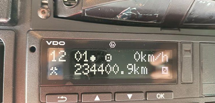 RENAULT MIDLUM 270 DXI CITERNE ,18 HEAVY  13000L – PTAC 19 TONNES – DIESEL -234400 KMS BLANC DH-849-KB